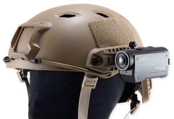 Экшн-камеру Midland XTC-300 можно установить прямо на шлем с помощью надежного крепления (идет в комплекте)