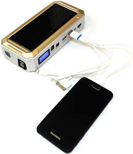 С помощью прибора можно заряжать батареи смартфонов и многих других устройств (увеличение по нажатию)