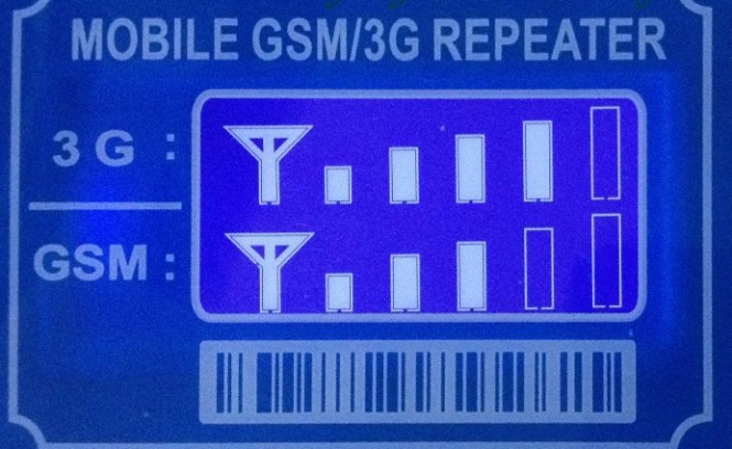 Пока прибор работает, на его дисплее постоянно отображаются индикаторы качества GSM и 3G связи