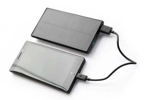 Зарядное устройство на солнечной батарее 